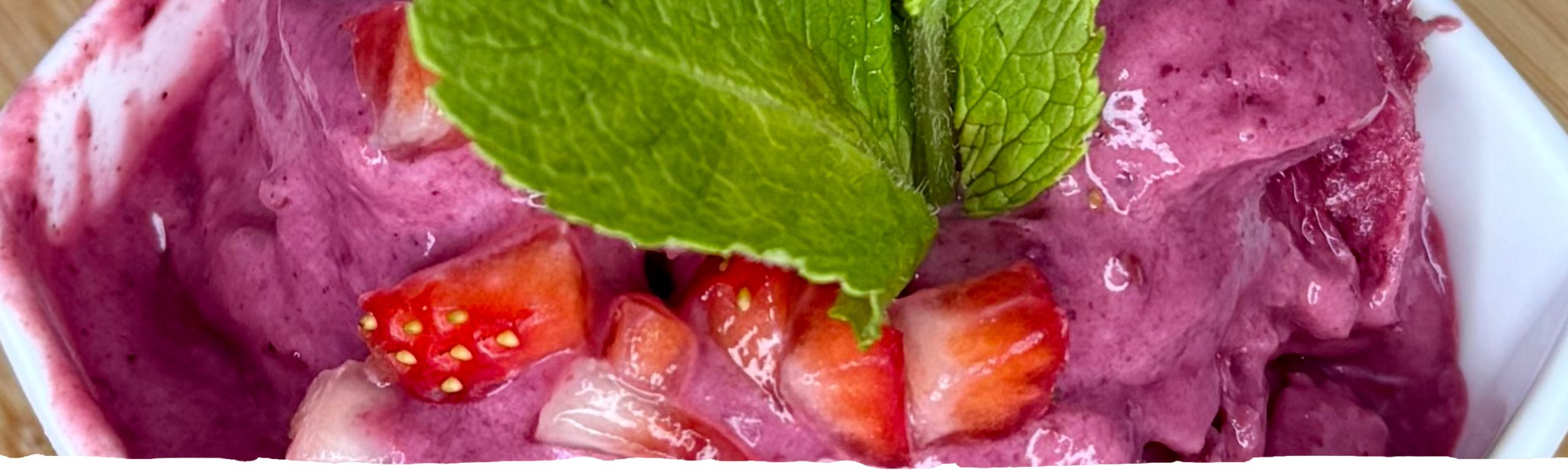 Erdei gyümölcsös magvas fagyi, cukkiniből