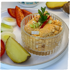 Liptauer Made with Vegajó Cottage